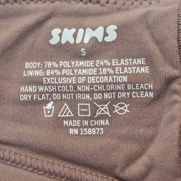 Skims cross front bra Nwt - Picture 8 of 9